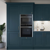 Shaker style kitchen, oven bank, Feature extractor. 